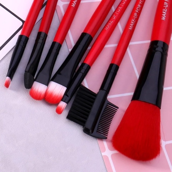🆕️7 piece makeup brush set - Picture 2 of 4